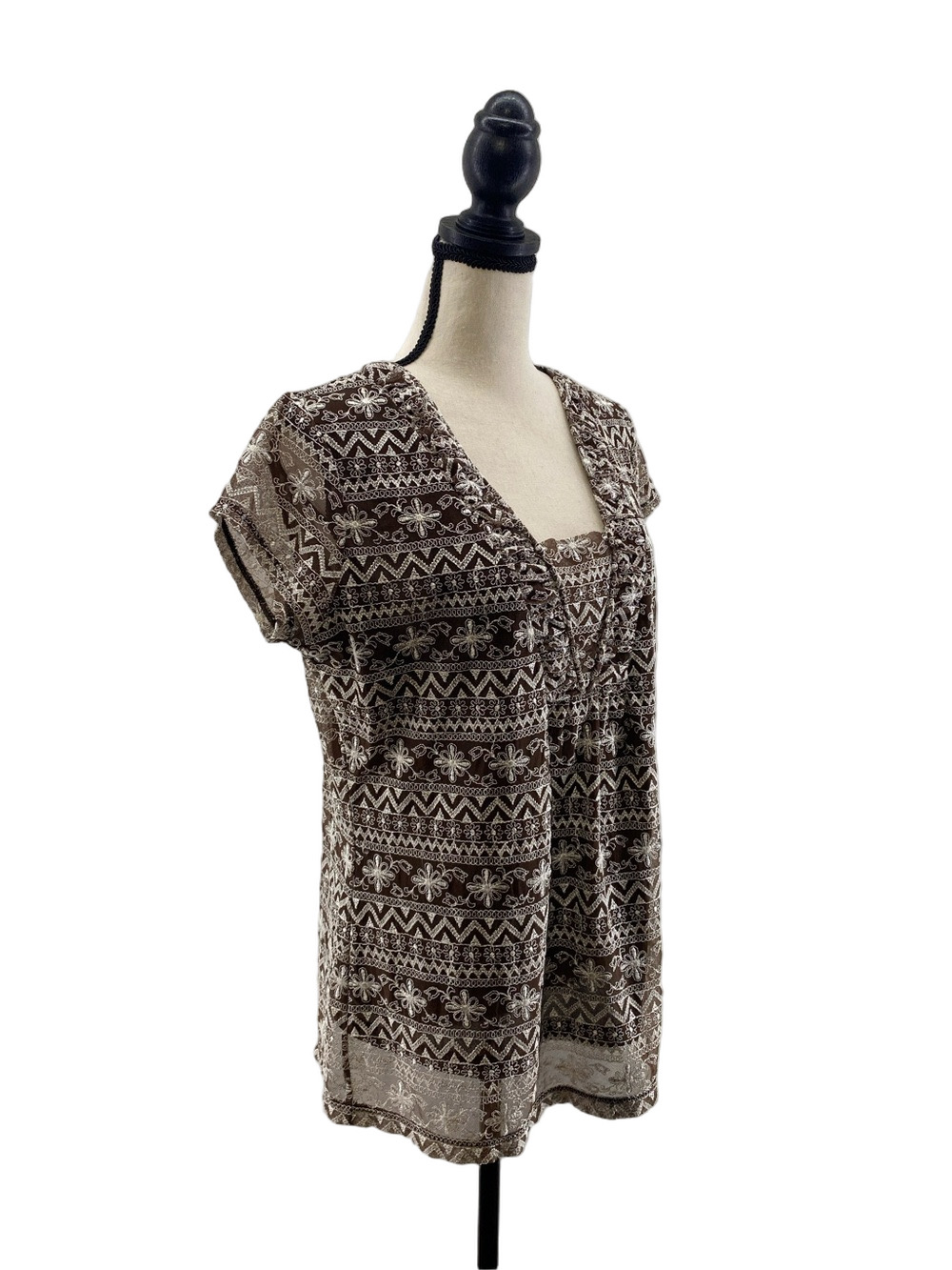 LIZ CLAIBORNE Women’s Elegant Brown w/White Patterned-Lace Cap Sleeve Blouse—M